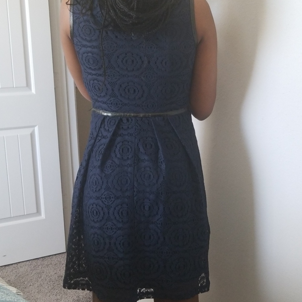 Dress - Picture 3 of 3